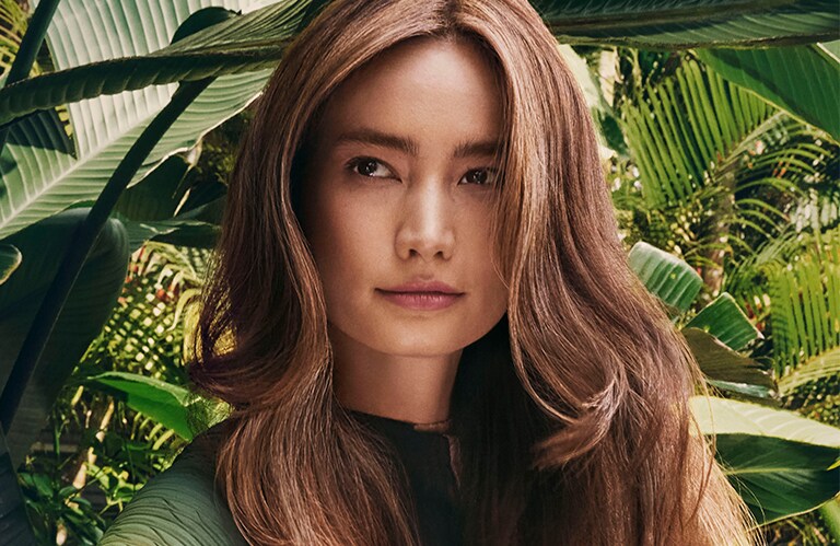 Image du modèle Nutriplenish soins des cheveux.