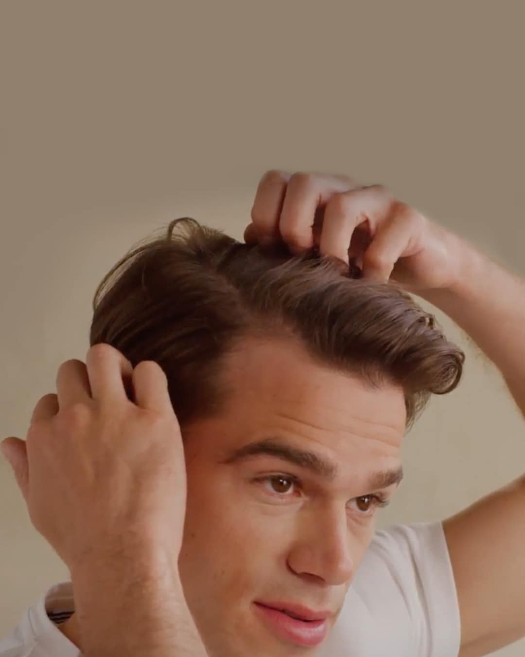 Réservez un soin du visage pour homme dans une boutique aveda dès aujourd'hui