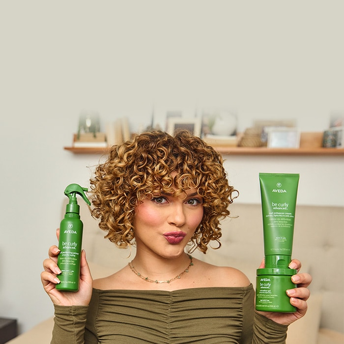 produits capillaires pour cheveux frisés et ondulés be curly advanced. Réduisez les frisottis, hydratez, renforcez les cheveux et plus encore. 
