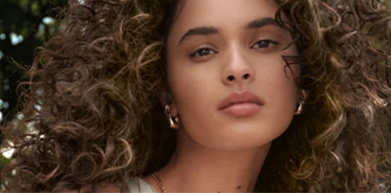 Magasinez nos meilleurs produits pour les cheveux frisés, y compris les cheveux 4A, 4B et 4C