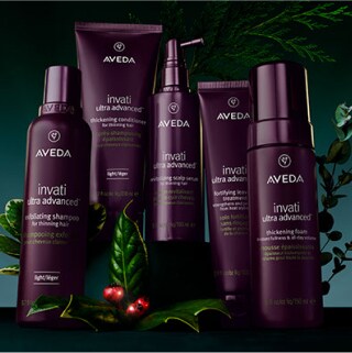 Magasinez la collection de coiffants et soins des cheveux invati ultra advanced d’Aveda pour épaissir et donner du volume
