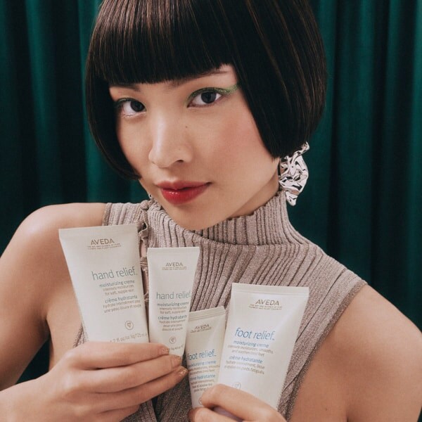 Essayez notre outil de coloration en ligne pour essayer une nouvelle couleur de cheveux