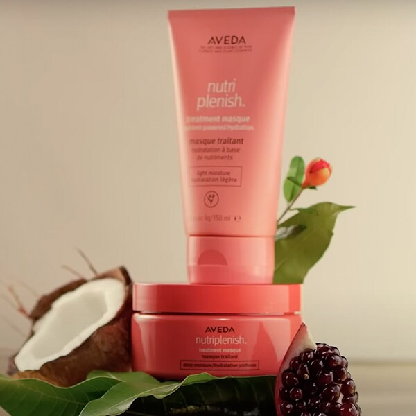 Une hydratation sur mesure pour les cheveux avec un masque léger et en profondeur