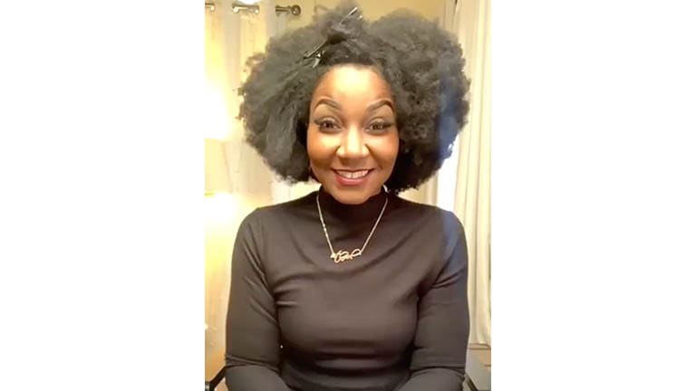 Naomi Dove, styliste texture pour Aveda